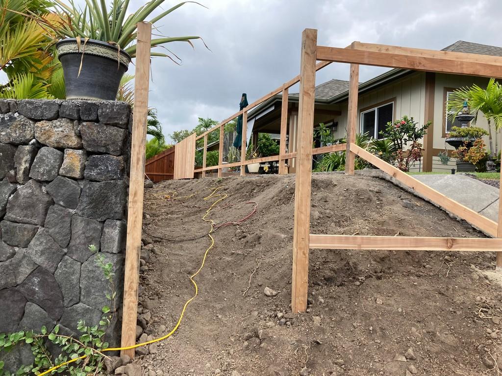 Homeowner hired a Kailua-Kona landscape company to install a fence. Aina Landscaping is a great option when property owners a searching for fence installation company near me.